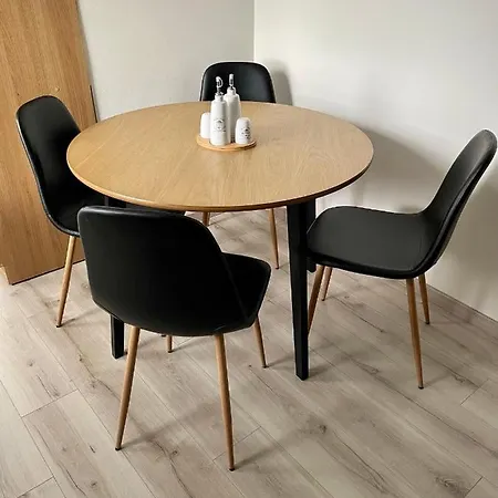 Moderni Se Soukromou Vinotekou * Hodkovice nad Mohelkou